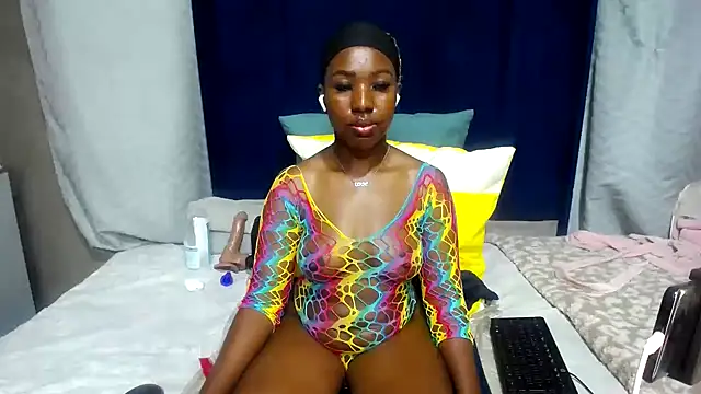 Snapshot of Candylips22 chatting on May 19, 1:56 am Candylips22 online show from May 19, 1:56 am