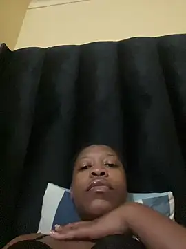 Snapshot of xxxchocolatepussy chatting on March 22, 9:29 pm xxxchocolatepussy online show from March 22, 9:29 pm