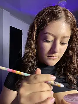 Amber rosse outdoors online show from April 9, 1:05 am