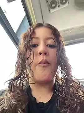 Amber rosse outdoors online show from April 9, 3:17 pm