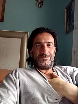 Snapshot of DanTrov79 chatting on May 3, 7:58 am DanTrov79 online show from May 3, 7:58 am