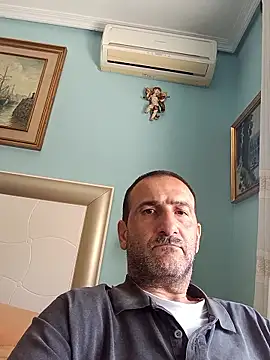 Snapshot of DanTrov79 chatting on May 18, 11:16 am DanTrov79 online show from May 18, 11:16 am