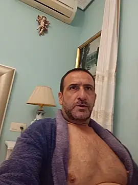 Snapshot of DanTrov79 chatting on May 24, 8:52 am DanTrov79 online show from May 24, 8:52 am