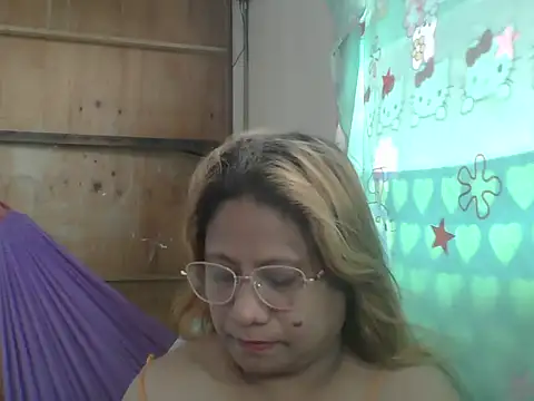 PinayChristine online show from June 9, 4:35 am