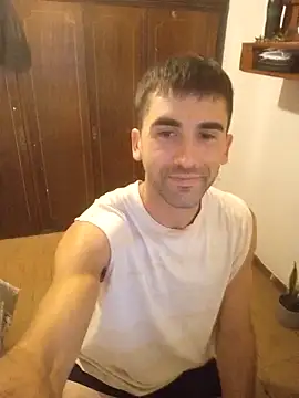 Snapshot of Tomasselo chatting on April 16, 7:36 pm Tomasselo online show from April 16, 7:36 pm