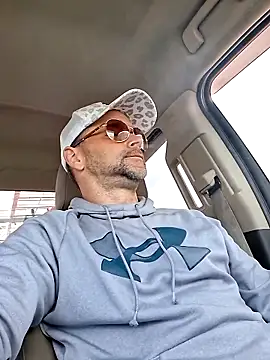 Snapshot of middickstroking chatting on March 24, 5:18 pm middickstroking online show from March 24, 5:18 pm