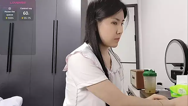 Snapshot of yunsu-68 chatting on May 29, 10:57 am yunsu-68 online show from May 29, 10:57 am