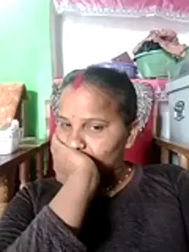 Snapshot of Shivani09900 chatting on June 23, 8:45 am Shivani09900 online show from June 23, 8:45 am