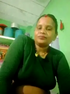 Snapshot of Shivani09900 chatting on July 7, 3:09 am Shivani09900 online show from July 7, 3:09 am