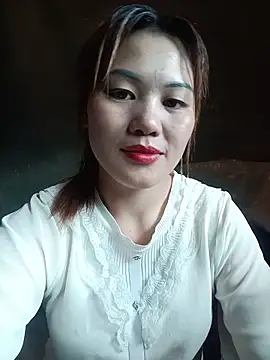 Snapshot of meg_06 chatting on May 13, 1:14 am meg 06 online show from May 13, 1:14 am