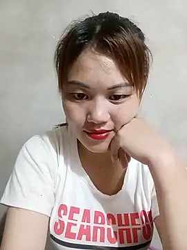 Snapshot of meg_06 chatting on May 21, 5:09 pm meg 06 online show from May 21, 5:09 pm