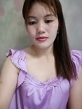Snapshot of meg_06 chatting on June 3, 2:33 pm meg 06 online show from June 3, 2:33 pm