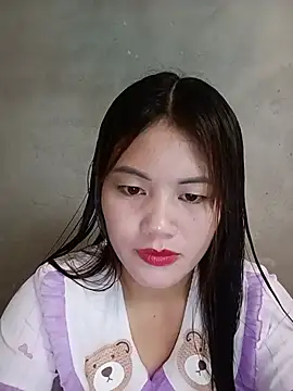 Snapshot of meg_06 chatting on June 6, 1:32 am meg 06 online show from June 6, 1:32 am