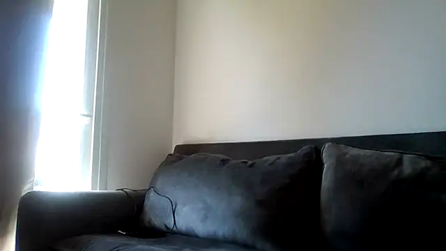 Emily B X online show from March 25, 9:59 am