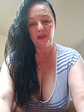 Snapshot of angelicalov chatting on April 6, 7:42 am angelicalov online show from April 6, 7:42 am