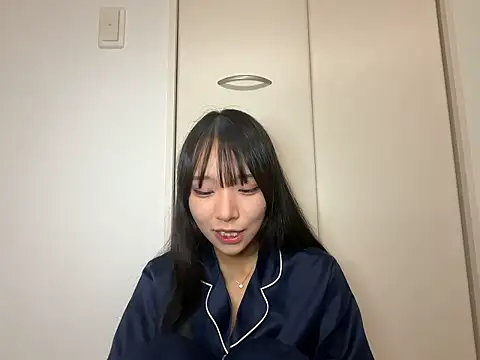 Snapshot of kana1199 chatting on April 2, 12:03 pm kana1199 online show from April 2, 12:03 pm