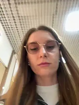 Snapshot of FReyja_44 chatting on March 26, 10:21 am FReyja 44 online show from March 26, 10:21 am