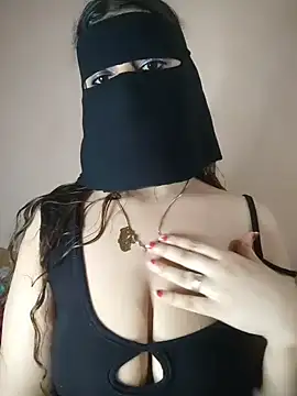 Snapshot of Yasmin_Oh chatting on June 16, 9:17 pm Yasmin Oh online show from June 16, 9:17 pm