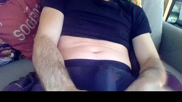 Snapshot of ACruoreX chatting on March 27, 1:22 am ACruoreX online show from March 27, 1:22 am