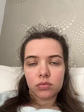 AForbiddenFlower online show from April 13, 7:03 am