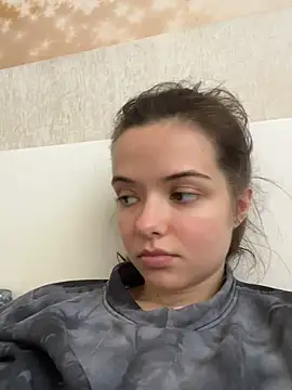 AForbiddenFlower online show from April 17, 9:23 am