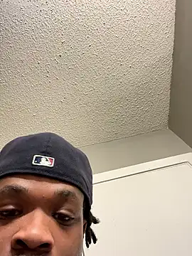 Snapshot of doublegee00 chatting on March 23, 1:26 pm doublegee00 online show from March 23, 1:26 pm