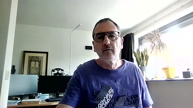 Snapshot of HotLucas66 chatting on March 24, 11:15 am HotLucas66 online show from March 24, 11:15 am