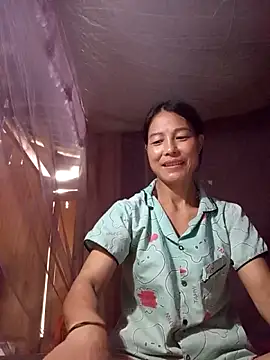 Snapshot of -Numin- chatting on May 19, 2:18 am -Numin- online show from May 19, 2:18 am