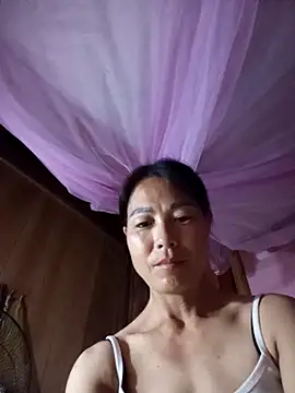 Snapshot of -Numin- chatting on June 5, 10:26 pm -Numin- online show from June 5, 10:26 pm