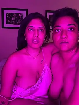 Snapshot of kamilah_rose chatting on April 13, 2:00 pm kamilah rose online show from April 13, 2:00 pm