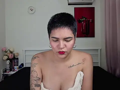 monicaconde online show from May 21, 8:21 am
