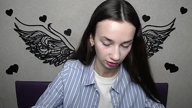 Je55icaBreeze online show from March 27, 11:43 am