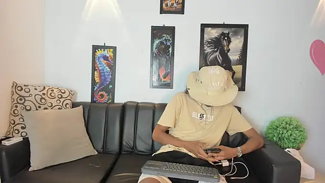 sweet rose72 online show from May 8, 1:44 am