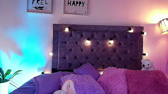 Daphne Rosse online show from July 28, 2:13 pm