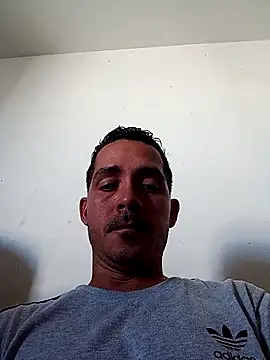 Gabriel leon33 online show from March 27, 8:30 pm