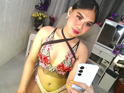 Yourgorgeousmarge online show from May 14, 1:45 am