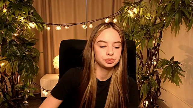 BeverlyRiley online show from March 28, 8:58 am