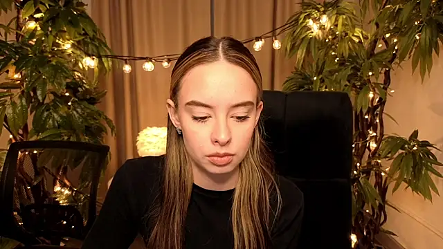 BeverlyRiley online show from March 30, 2:07 pm