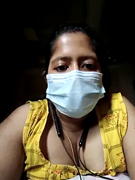 Snapshot of Aditi_sarkar chatting on April 27, 11:08 am Aditi sarkar online show from April 27, 11:08 am