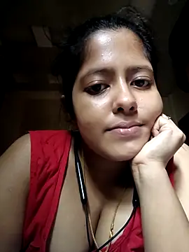 Snapshot of Aditi_sarkar chatting on May 6, 9:03 am Aditi sarkar online show from May 6, 9:03 am