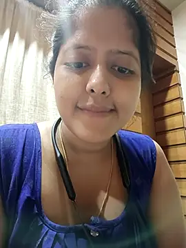 Snapshot of Aditi_sarkar chatting on May 11, 5:43 pm Aditi sarkar online show from May 11, 5:43 pm