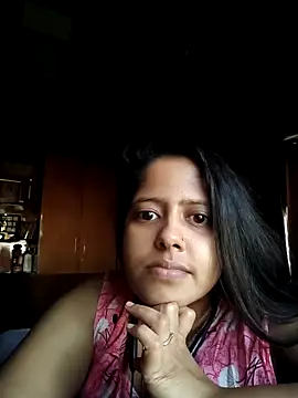 Snapshot of Aditi_sarkar chatting on May 13, 11:18 am Aditi sarkar online show from May 13, 11:18 am