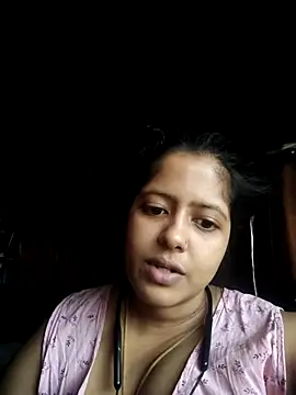 Snapshot of Aditi_sarkar chatting on May 29, 10:46 am Aditi sarkar online show from May 29, 10:46 am