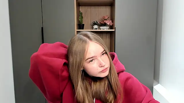 YeeMellendorf online show from March 25, 12:00 pm