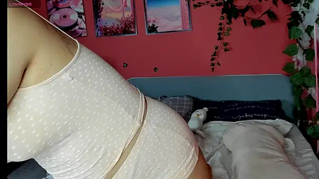 Snapshot of Amelia_goth chatting on May 27, 1:57 am Amelia goth online show from May 27, 1:57 am