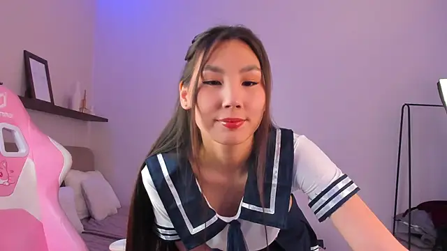 Snapshot of LexieLee chatting on May 21, 10:00 am LexieLee online show from May 21, 10:00 am