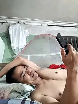 Snapshot of Tinh_love chatting on April 23, 12:40 pm Tinh love online show from April 23, 12:40 pm