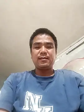 Snapshot of Tinh_love chatting on April 29, 9:13 am Tinh love online show from April 29, 9:13 am