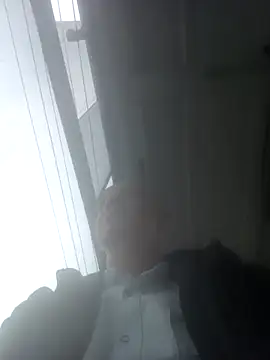 Snapshot of mateosantos111 chatting on March 25, 8:15 pm mateosantos111 online show from March 25, 8:15 pm