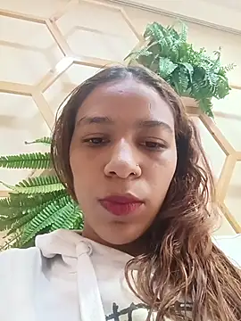 Snapshot of ValerieWoodsl chatting on July 15, 6:24 pm ValerieWoodsl online show from July 15, 6:24 pm